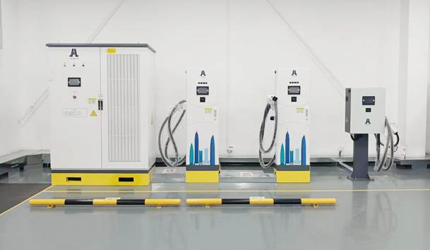 600KW充电桩分体桩双枪600A液冷终